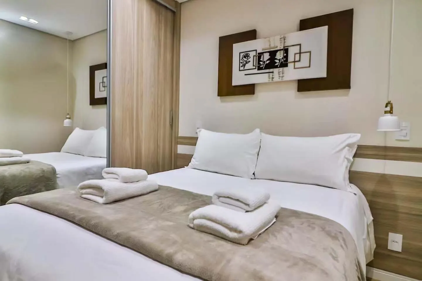 BHomy Pinheiros Perto do Metrô Pinheiros CA85 Apartamento São Paulo